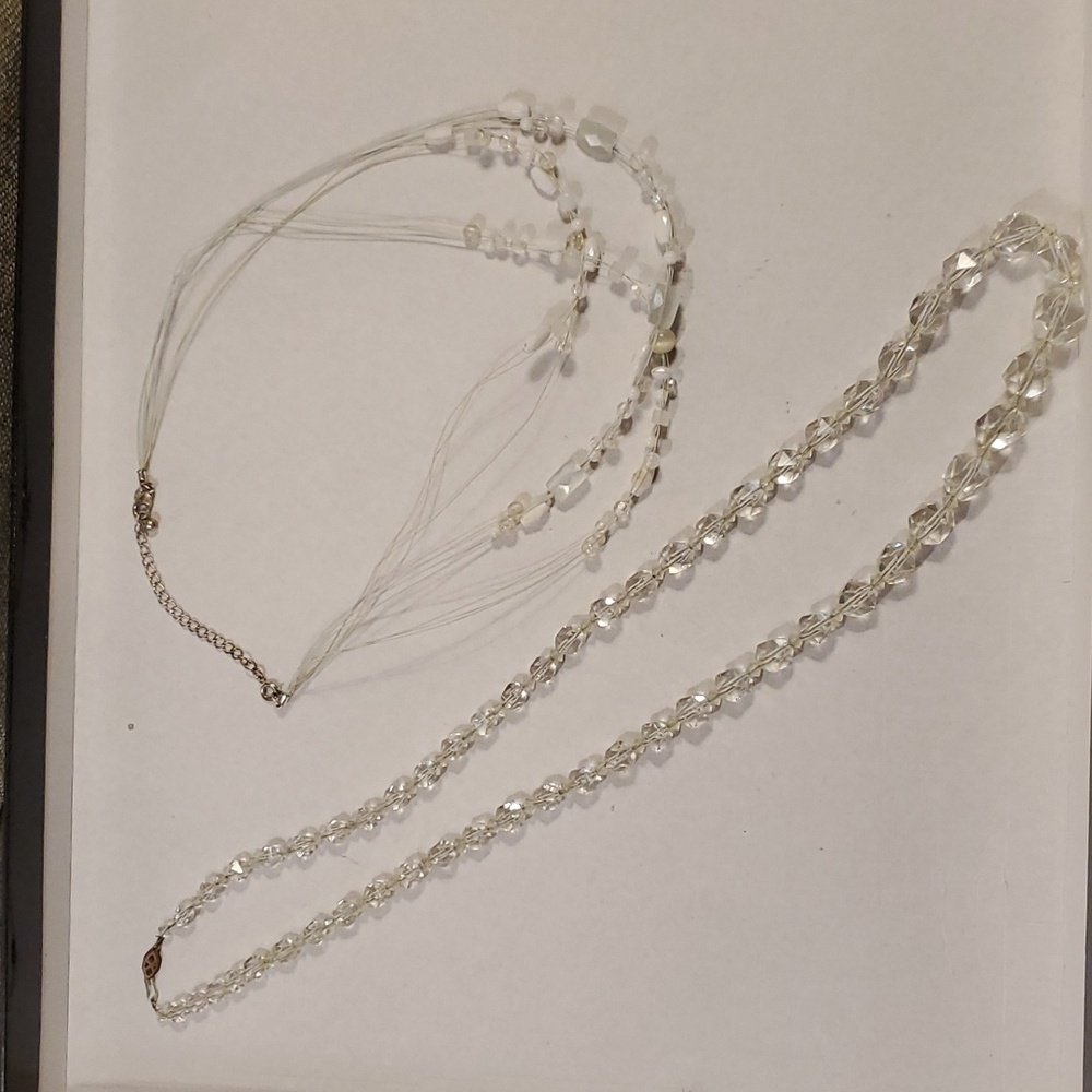 2 necklaces - Picture 1 of 3